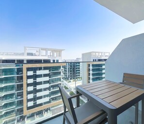 Apartment (0 Bedroom) | Balcony - Serenity Studio With Balcony at Azizi Riviera (Dubai)