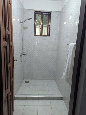 Bathroom - St. Benedict House (Moshi)