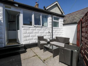 Terrace/patio - Bryn Hyfryd (Conwy)