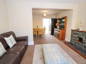 Living area - Bryn Hyfryd (Conwy)