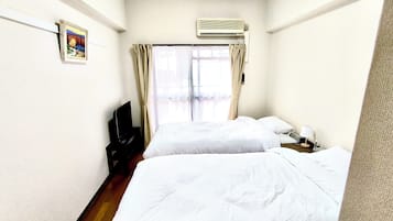 1 habitación, wifi y ropa de cama