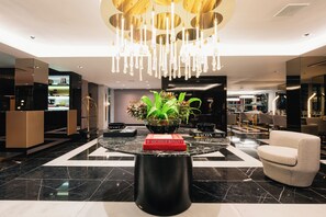 Reception - Sofistic Hotel Gramado (Gramado)