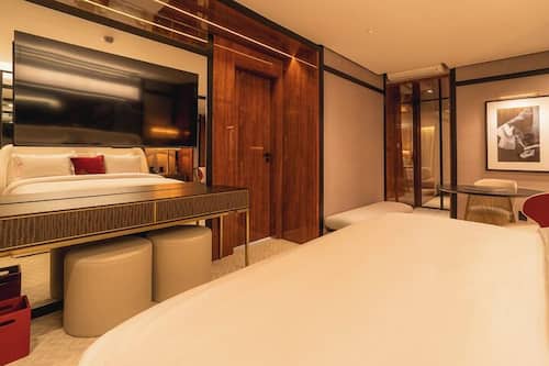 SUITE SOFISTIC | Cortinas blackout, quartos à prova de som, Wi-Fi de cortesia