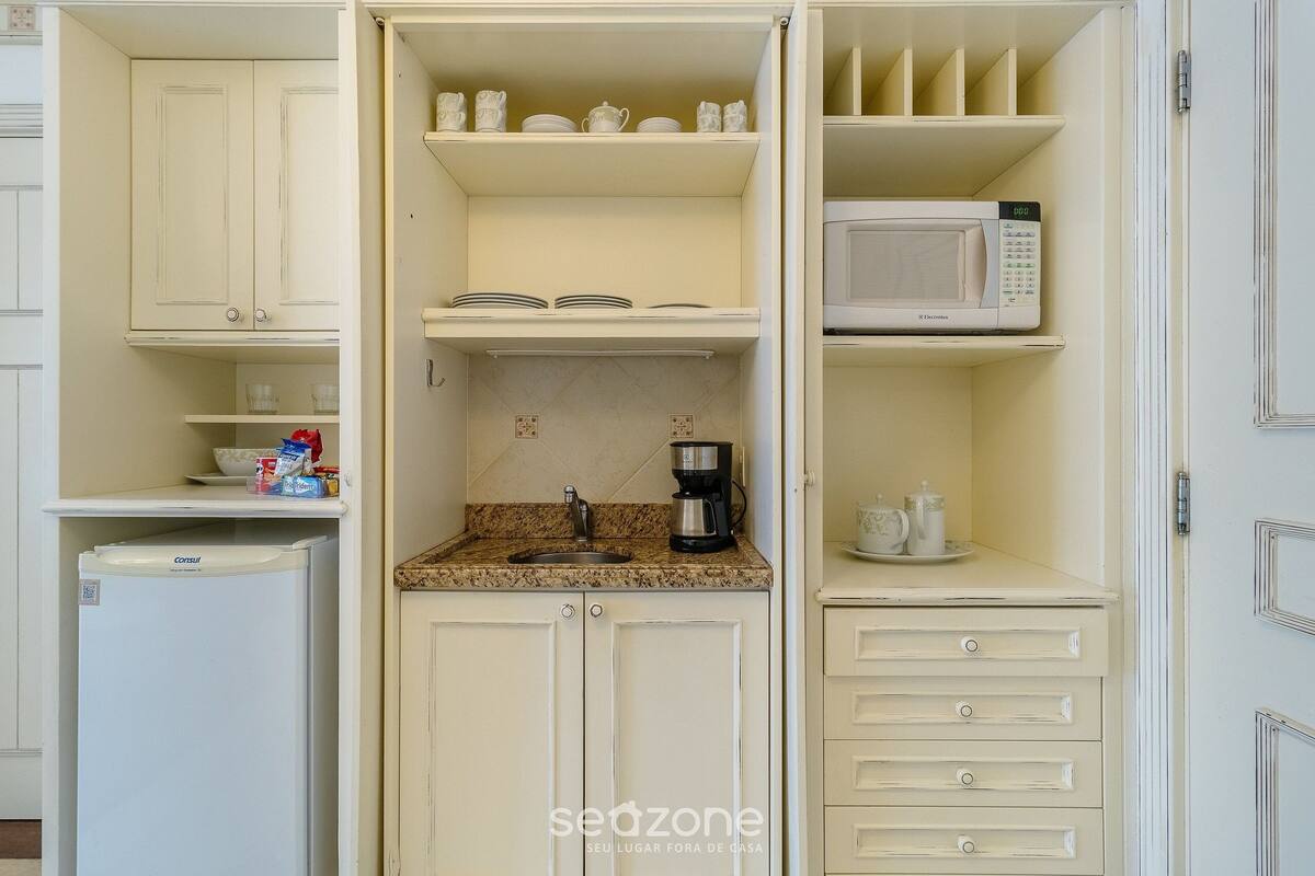 Basic Apartment | Interior