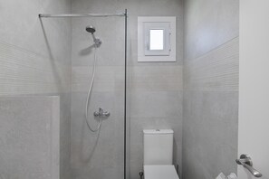 Shower, towels