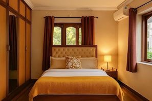 4 bedrooms, WiFi, bed sheets