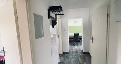 Ferienhaus 'Bailey' mit privatem Garten, Balkon und WLAN