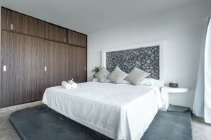 Deluxe Double Room, Pool View | Free WiFi