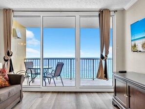 Condo, nhiều giường (Majestic Beach Towers 1-2003) | Nội thất