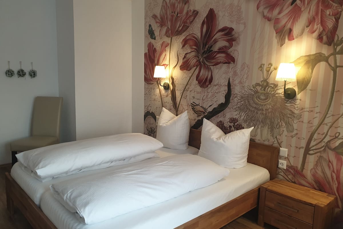 Standard Double Room, Patio | In-room dining