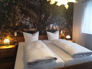 Comfort Double Room, Balcony | In-room dining