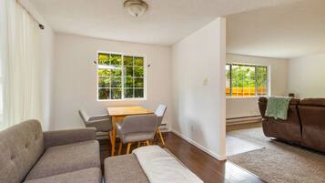 2 bedrooms