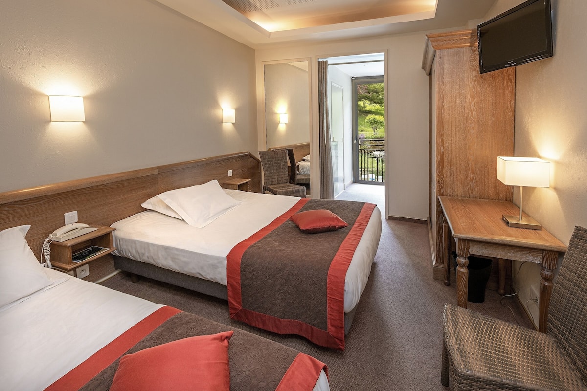 Comfort Triple Room | Desk, free WiFi