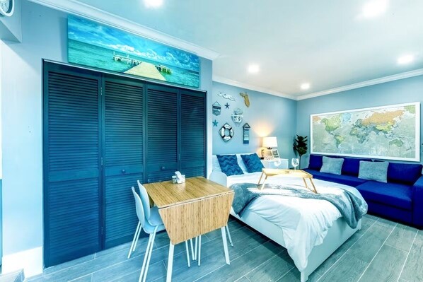 1 bedroom, WiFi, bed sheets - Charming Private Studio with AC and WiFi in lovely Hollywood (Hollywood)