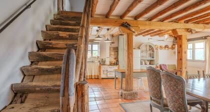 Holiday Home 'La Casa Del Herrero' with Mountain View, Private Garden and Wi-Fi