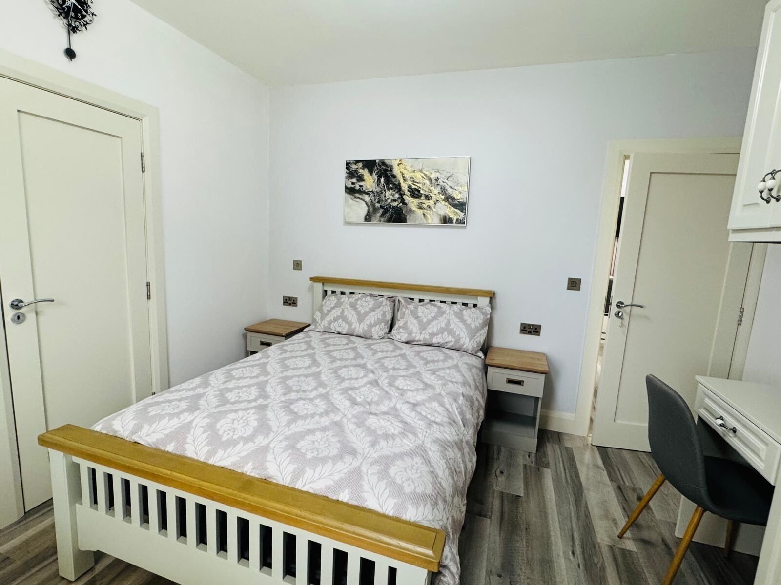 2 bedrooms, iron/ironing board, free WiFi, bed sheets