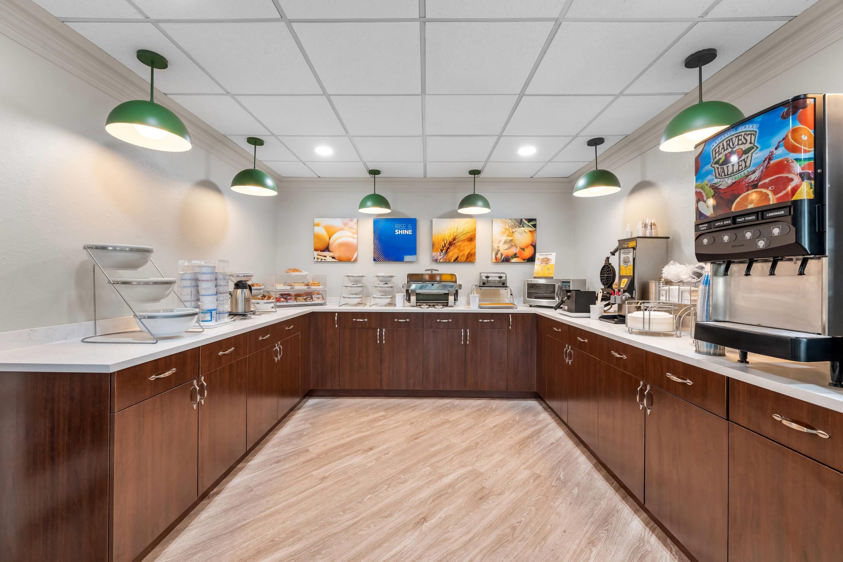 Free daily buffet breakfast