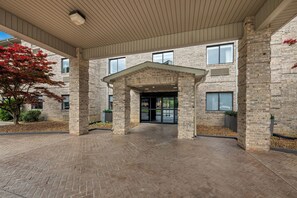 Property entrance - Comfort Inn Pikeville (Pikeville)