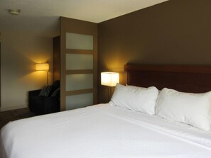 Suite, 1 King Bed, Non Smoking | Free WiFi