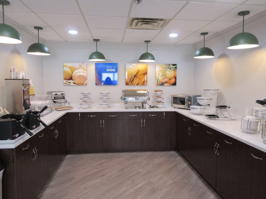 Free daily breakfast