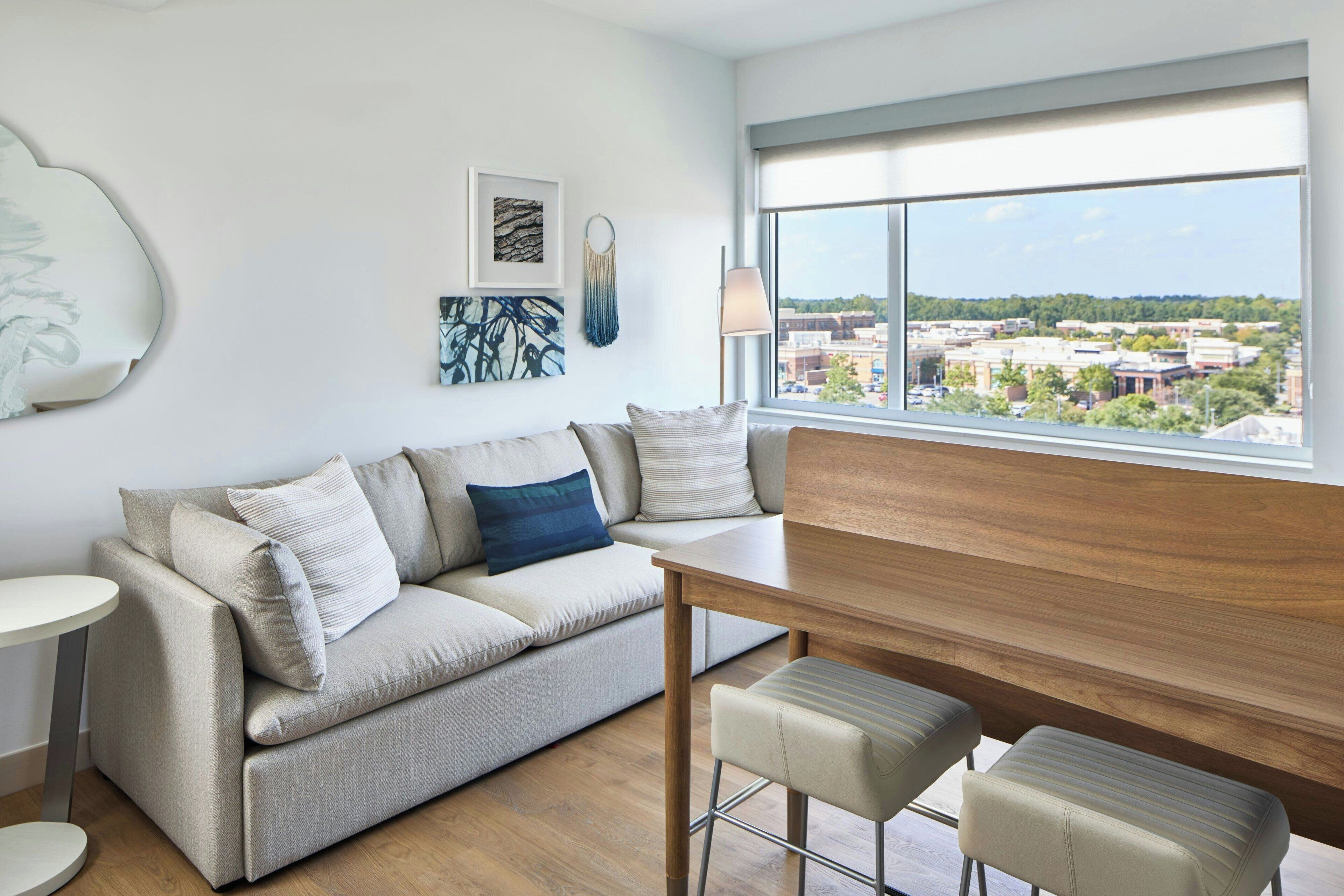 Down duvets, in-room safe, desk, laptop workspace