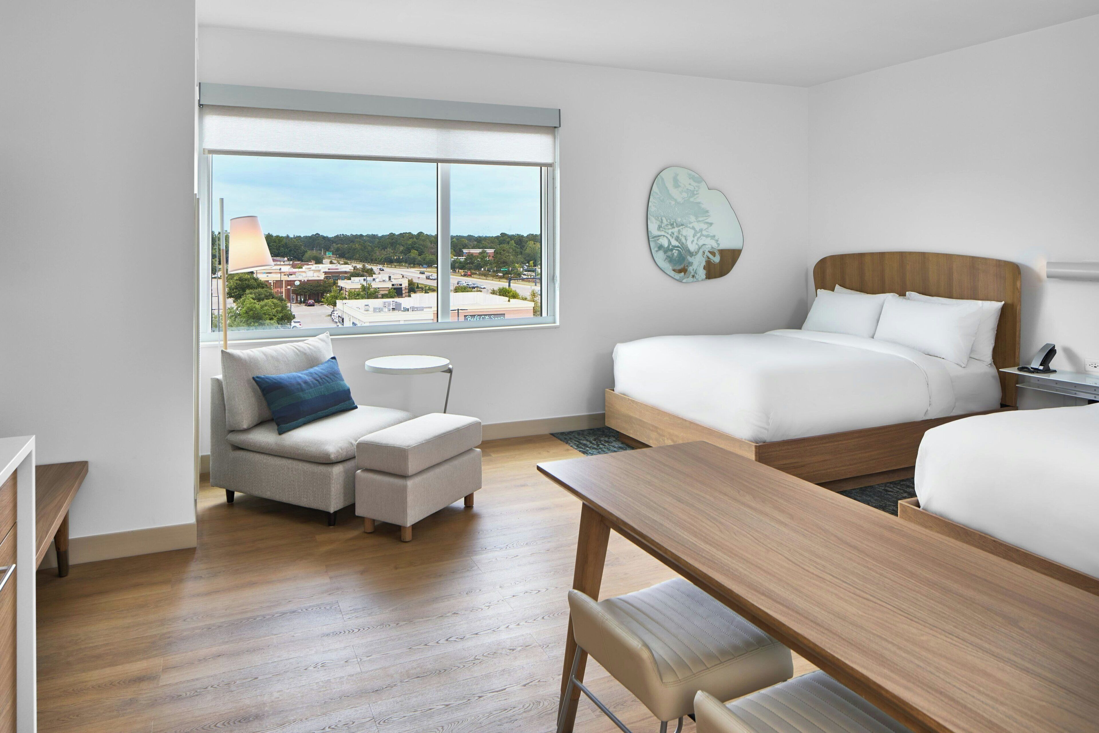 Down duvets, in-room safe, desk, laptop workspace