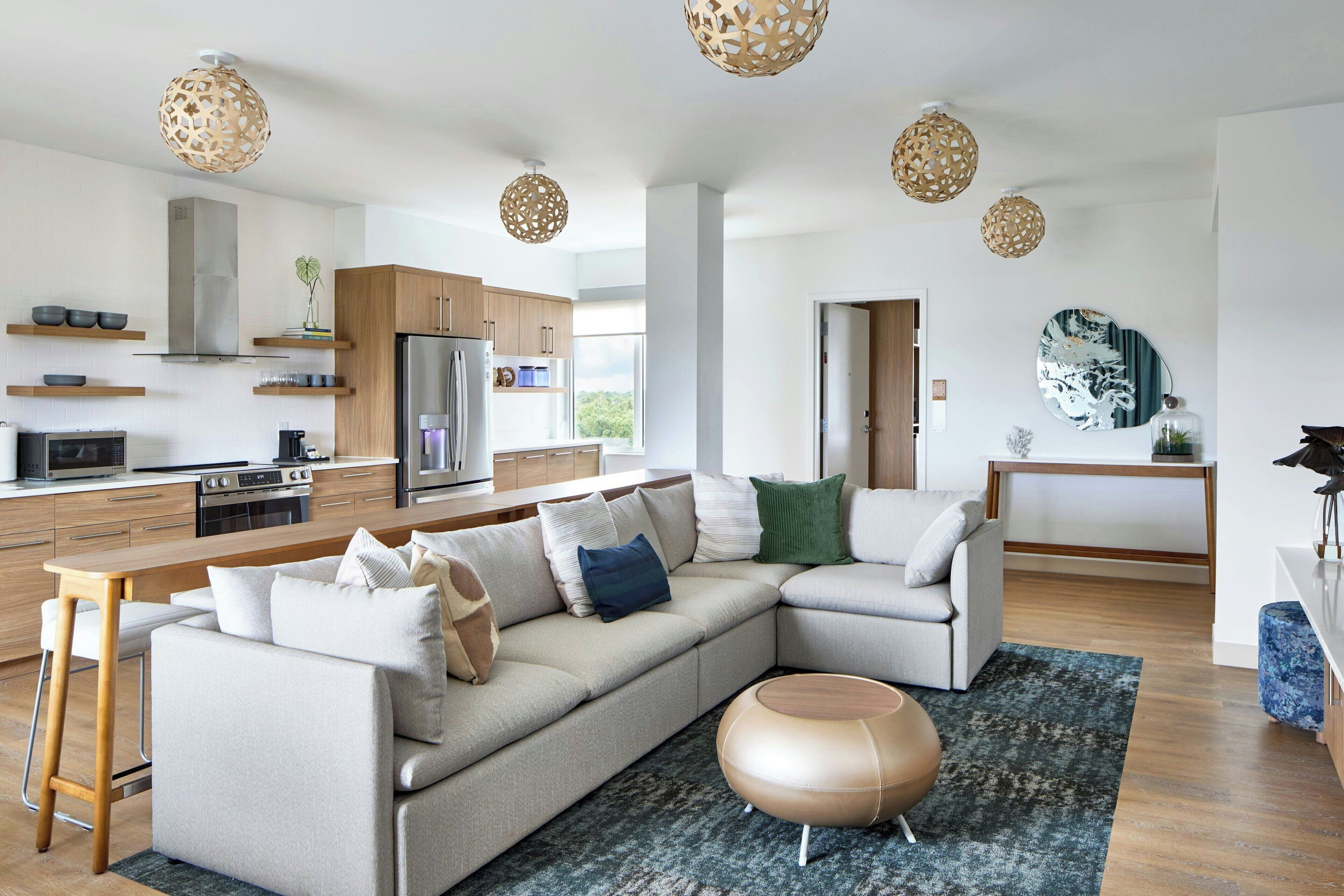 Down comforters, in-room safe, desk, laptop workspace