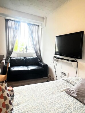 3 chambres, Wi-Fi gratuit, draps fournis
