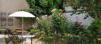 Cozy 1-bedroom studio in Keszthely centre with WiFi, streaming w/o kitchen