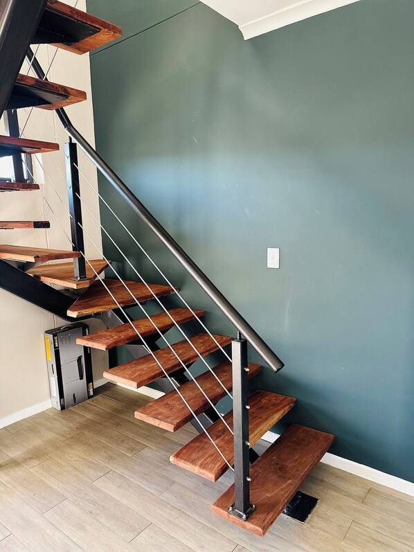 Interior - 1 bedroom apartment with stunning mountainous and sunset views. (Windhoek)