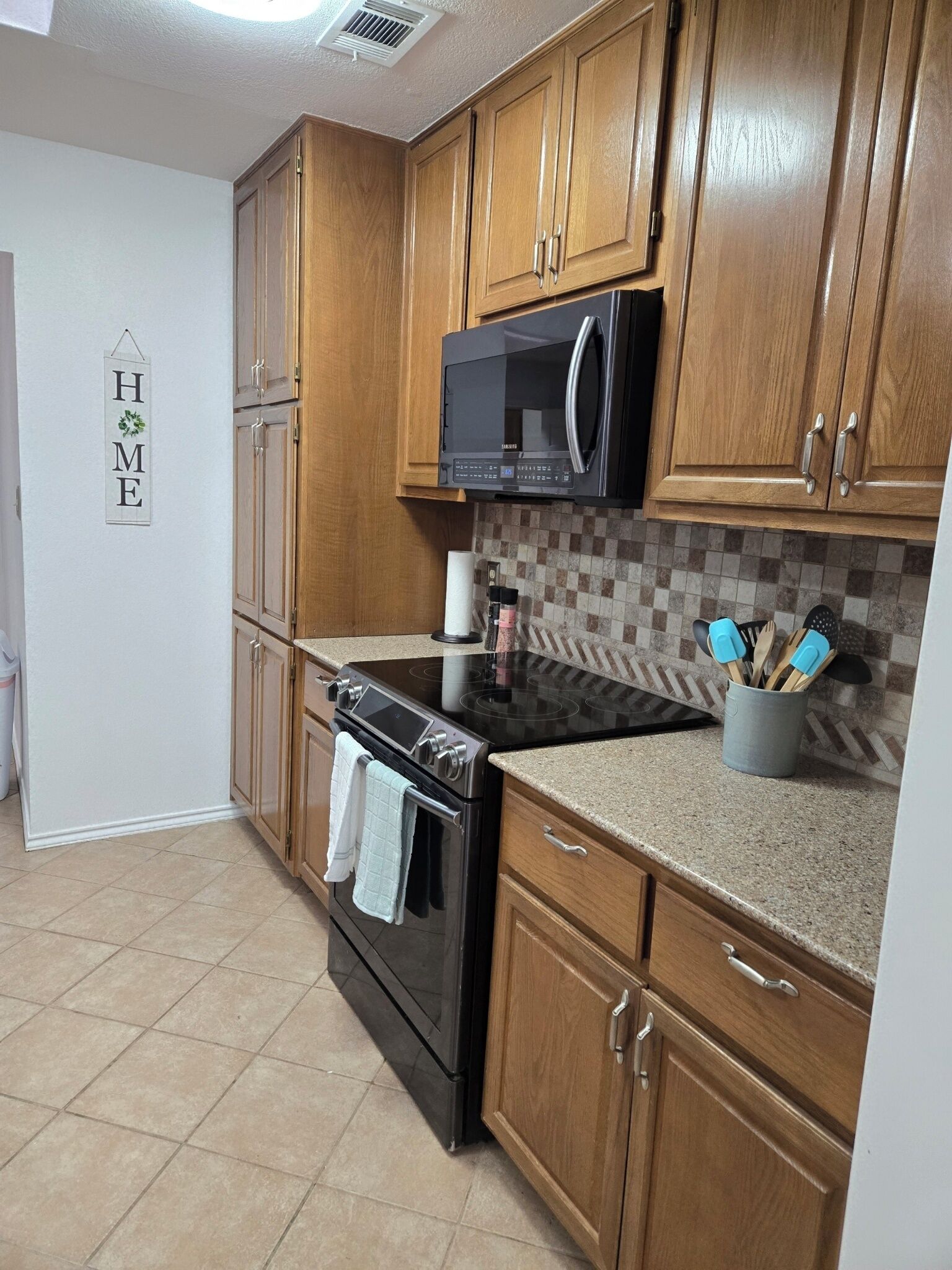 電子レンジ、オーブン、コンロ