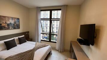 1 quarto, ferros/tábuas de passar roupa, Wi-Fi, roupa de cama