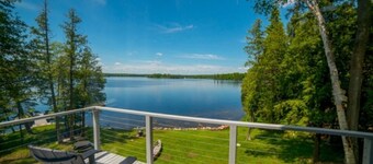 Galini Lakehouse - Five Bedroom Cottage, Sleeps 14