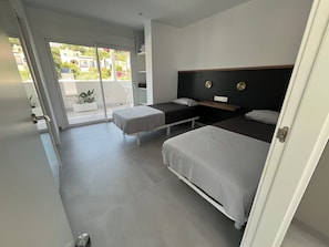 2 bedrooms, WiFi, bed sheets