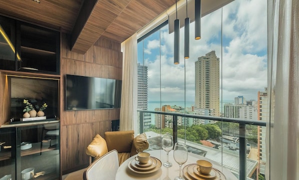 Basic Apartment | Living area