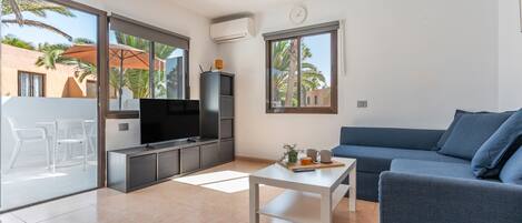 Télévision, table de tennis de table