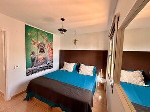 1 bedroom, WiFi, bed sheets
