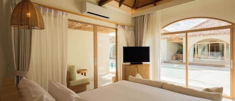 Deluxe Double Room, Pool View