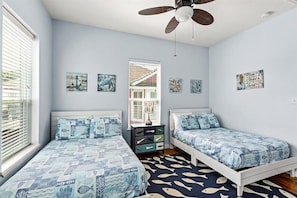 3 bedrooms, desk, iron/ironing board, travel crib