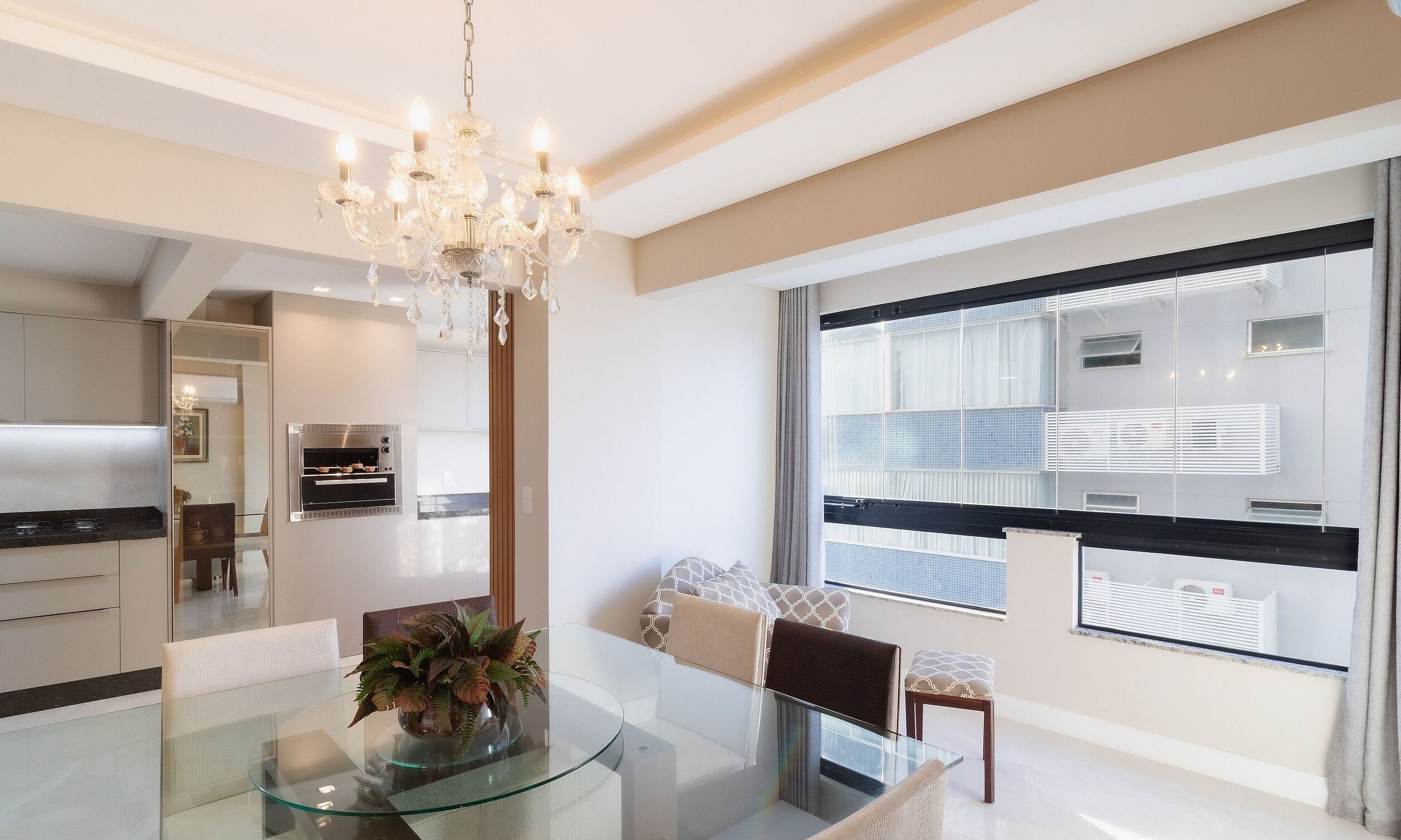 Basic Apartment | Dining