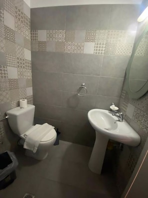 Apartament Comfort, balcó, vistes al mar | Bany