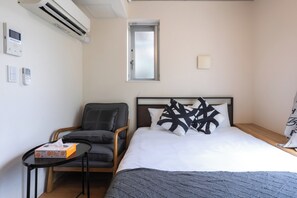 1 bedroom, WiFi, bed sheets