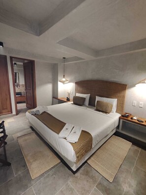 6 bedrooms, iron/ironing board, free WiFi, bed sheets