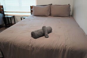 2 bedrooms, WiFi, bed sheets