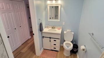 Håndklæder, Sæbe, Toiletpapir