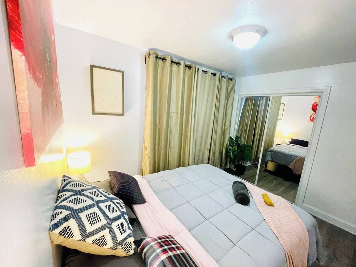 アイロン / アイロン台、WiFi、ベッドシーツ