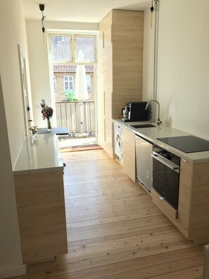 Microwave, oven, dishwasher
