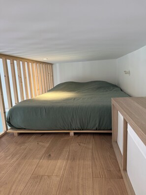 1 bedroom, WiFi, bed sheets