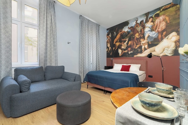 Desk, iron/ironing board, travel crib, WiFi