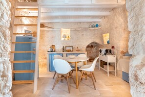 Dining - Trullo 'Alma' with Private Terrace, Wi-Fi and Air Conditioning (Ostuni)